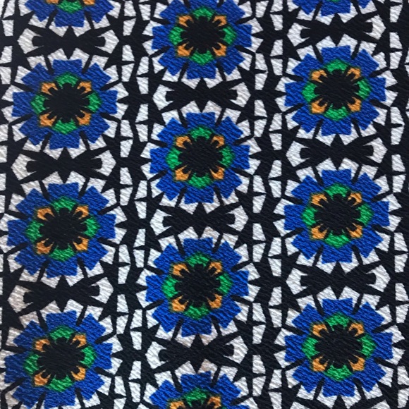 LuLaRoe Cassie with Bright Print - Picture 2 of 4